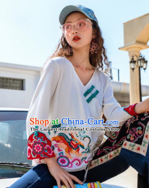 Chinese Tang Suit Embroidered Lion White Shirt Upper Outer Garment Traditional Tai Chi Costume for Women