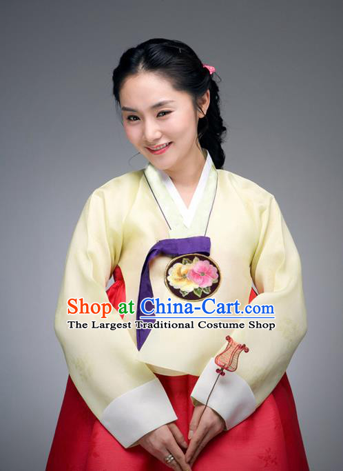 Korean Traditional Dance Hanbok Yellow Blouse and Red Dress Garment Asian Korea Fashion Costume for Women