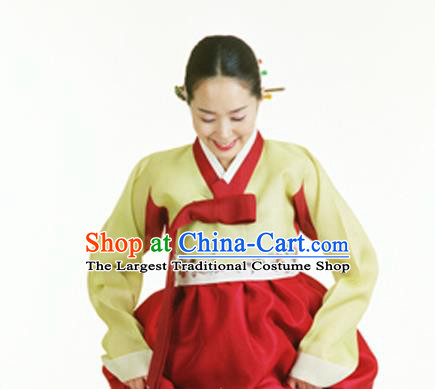 Korean Traditional Dance Hanbok Green Blouse and Red Dress Garment Asian Korea Fashion Costume for Women
