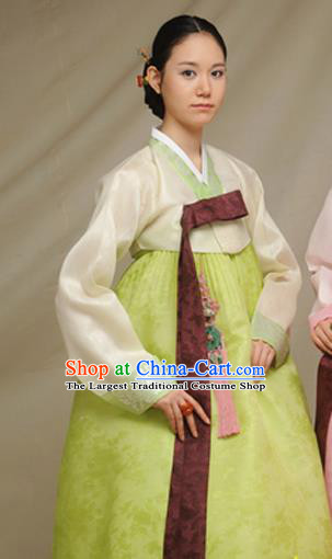 Korean Traditional Court Hanbok White Blouse and Green Dress Garment Asian Korea Fashion Costume for Women