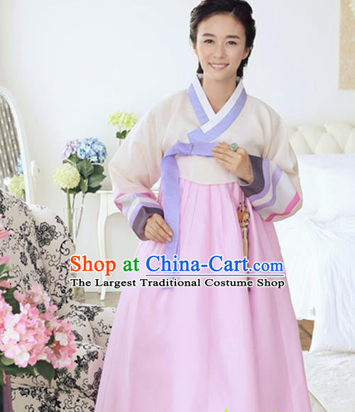 Korean Traditional Mother Hanbok White Blouse and Pink Dress Garment Asian Korea Fashion Costume for Women