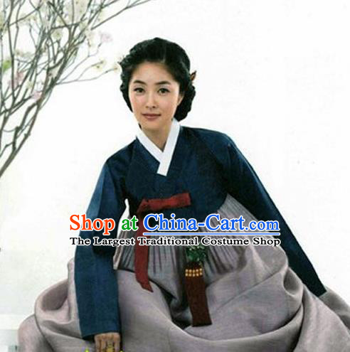 Korean Traditional Mother Hanbok Navy Blouse and Grey Dress Garment Asian Korea Fashion Costume for Women