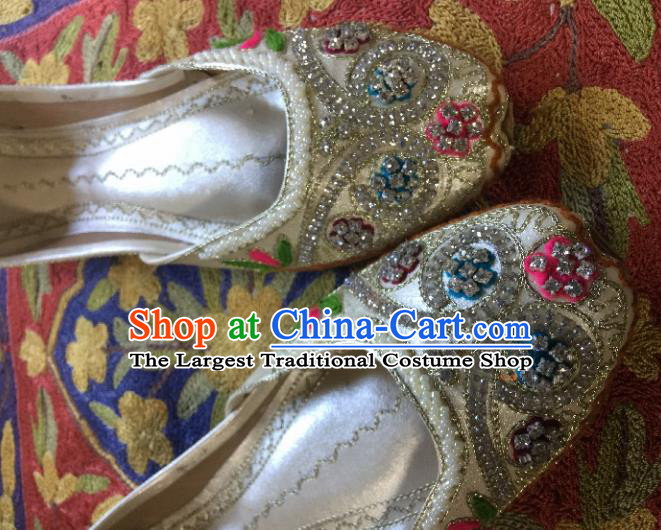 Asian India Traditional Embroidered Beige Crystal Shoes Indian Handmade Shoes for Women