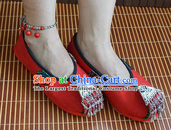 Traditional Chinese Handmade Ethnic Silver Tassel Red Shoes Yunnan National Shoes Embroidered Shoes for Women