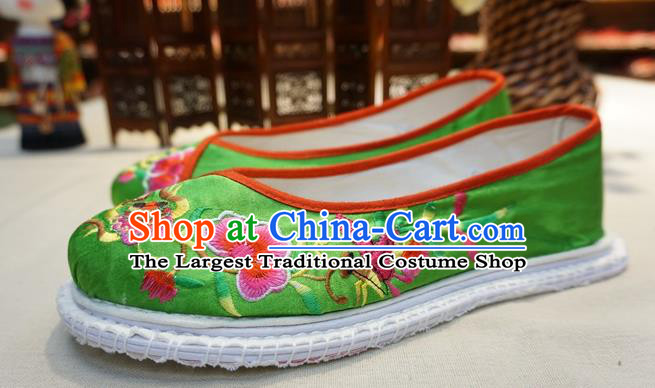 Traditional Chinese Ethnic Embroidered Butterfly Flower Green Shoes Handmade Yunnan National Shoes Wedding Shoes for Women