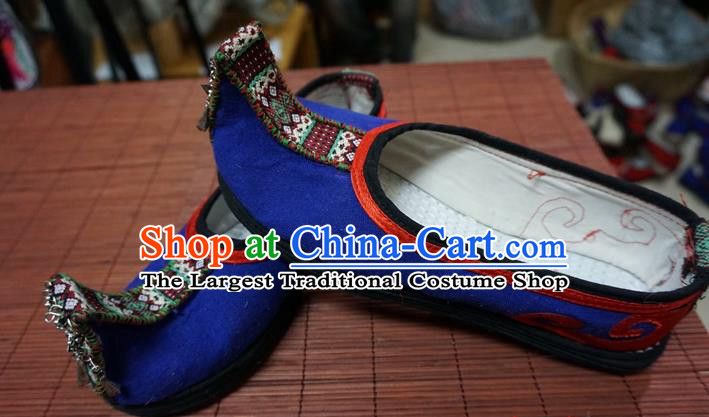 Traditional Chinese Embroidered Ethnic Wedding Blue Shoes Yunnan National Shoes for Women