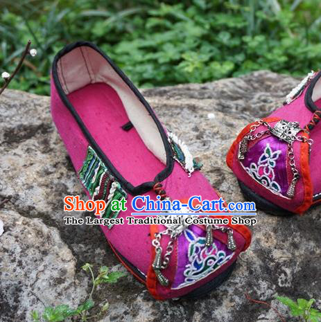 Traditional Chinese Ethnic Embroidered Rosy Shoes Handmade Yunnan National Shoes Hanfu Dress for Women
