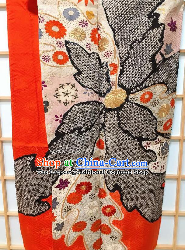 Traditional Japanese Embroidered Chrysanthemum Red Furisode Kimono Japan Yukata Dress Costume for Women