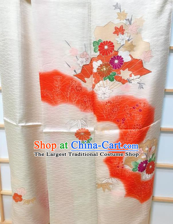 Traditional Japanese Embroidered Chrysanthemum White Furisode Kimono Japan Yukata Dress Costume for Women