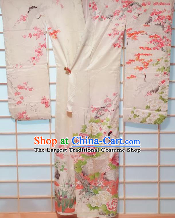 Traditional Japanese Beige Furisode Kimono Japan Classical Embroidered Crane Peony Pattern Yukata Dress Costume for Women