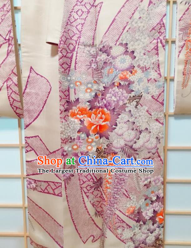 Traditional Japanese Light Pink Furisode Kimono Japan Classical Peony Pattern Yukata Dress Costume for Women