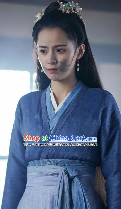 Chinese Ancient Female Knight Blue Garment Dress and Hair Jewelries Drama To Get Her Swordswoman Lin Zhengzheng Apparels Costumes