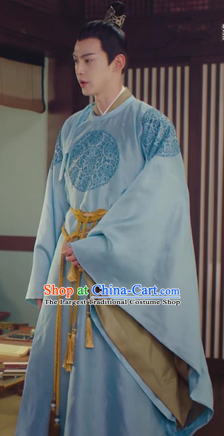 Chinese Ancient Prince Apparels Garment and Hairdo Crown Drama To Get Her Tu Siyi Blue Robe Costumes
