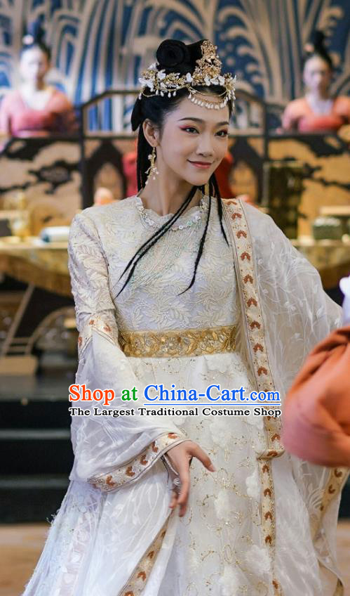 Chinese Ancient Princess White Dress Garment Drama To Get Her Apparels and Hair Crown Palace Lady Murong Xianyue Costumes
