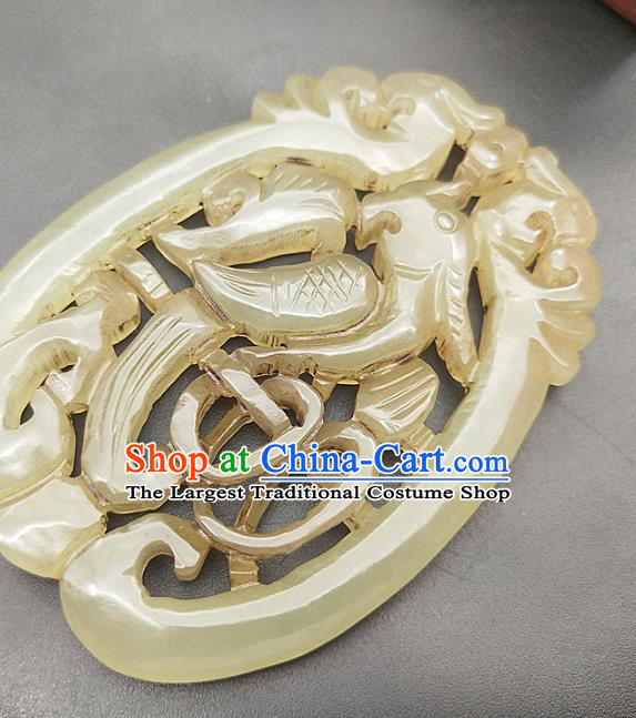 Chinese Handmade Jade Magpie Handgrip Craft Jade Necklace Accessories Carving Jade Label Pendant