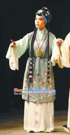 Chinese Traditional Peking Opera Laodan Kun Opera Jade Hairpin Costumes Apparel Old Women Garment and Headpieces