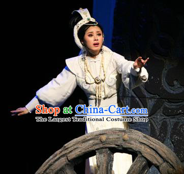 Chinese Shaoxing Opera Hua Tan Yuwen Fang White Dress Costumes and Headdress Da Mo Li Ge Yue Opera Garment Actress Apparels