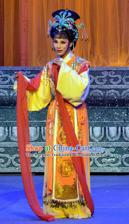 Chinese Shaoxing Opera Diva Pi Shan Jiu Mu Apparels Dress Costumes Yue Opera Actress Hua Tan Garment and Hair Accessories