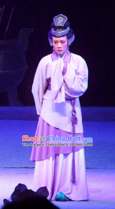Chinese Shaoxing Opera Dame Purple Dress Garment The Legend of Pearl Zhen Zhu Chuan Qi Yue Opera Costumes Elderly Female Apparels and Headwear