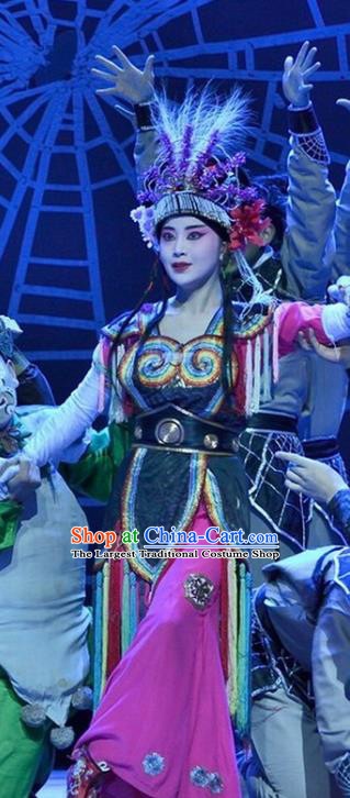 Chinese Beijing Opera Female Swordsman Apparels Cave of Silver Wed Costumes and Headdress Traditional Peking Opera Wudan Dress Fairy Garment
