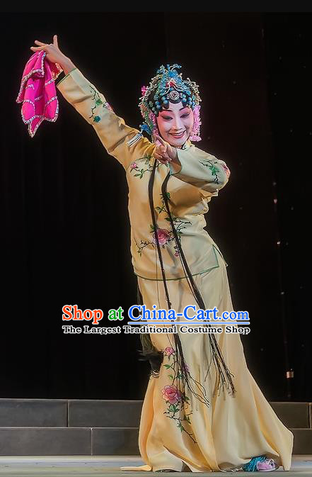 Chinese Sichuan Opera Diva Garment Zhuo Wenjun Costumes and Hair Accessories Traditional Peking Opera Young Female Yellow Dress Actress Apparels