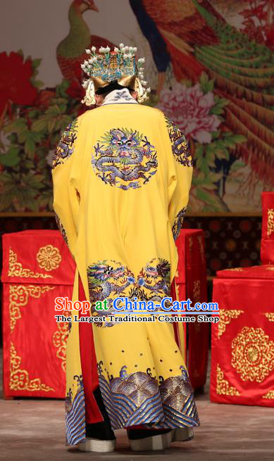 A Honey Trap Chinese Peking Opera Emperor Liu Bei Garment Costumes and Headwear Beijing Opera King Apparels Elderly Man Yellow Clothing