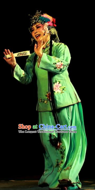 Chinese Sichuan Opera Highlights Young Mistress Garment Costumes and Headdress Shoot Eagle Traditional Peking Opera Hua Tan Dress Actress Apparels