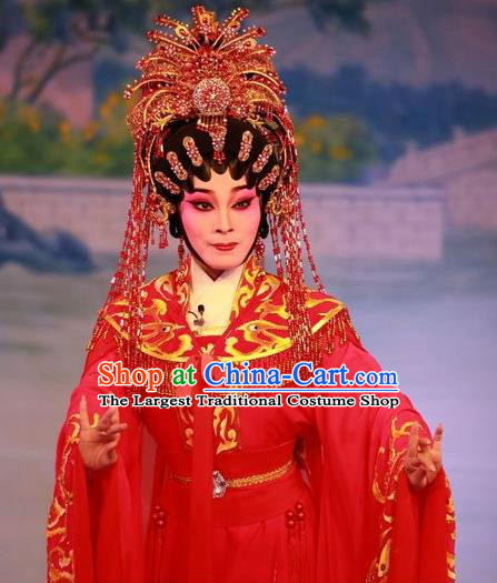 Chinese Cantonese Opera Bride Garment Wu Suo Dong Gong Costumes and Headdress Traditional Guangdong Opera Young Female Apparels Actress Wei Peiniang Red Dress