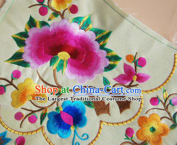 Chinese Traditional Embroidered Flowers Beige Patch Decoration Embroidery Applique Craft Embroidered Bellyband Accessories