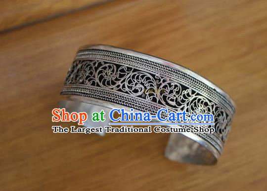 Chinese Traditional Tibetan Nationality Silver Filigree Bracelet Jewelry Accessories Decoration Handmade Zang Ethnic Bangle for Women