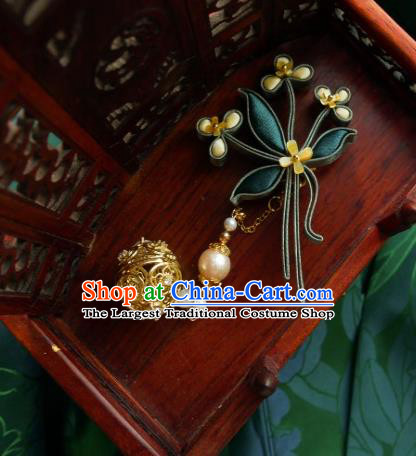 Chinese Classical Cheongsam Silk Fragrans Brooch Traditional Hanfu Accessories Handmade Golden Bell Tassel Breastpin Pendant for Women