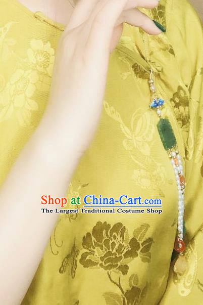 Chinese Classical Palace Jade Brooch Traditional Hanfu Accessories Handmade Cheongsam Breastpin Beads Tassel Pendant for Women
