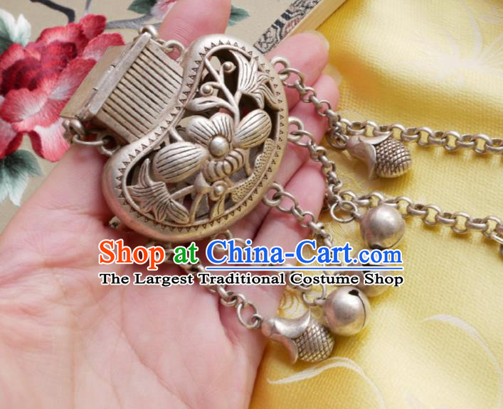 Chinese Handmade Silver Sachet Necklace Traditional Hanfu Jewelry Accessories Bells Tassel Longevity Lock for Women