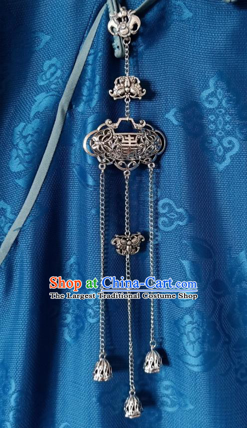 Chinese Classical Longevity Lock Brooch Traditional Hanfu Accessories Handmade Cheongsam Silver Carving Breastpin Tassel Pendant for Women