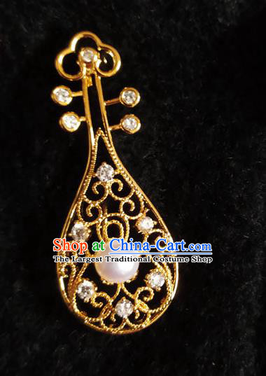 Chinese Classical Golden Lute Brooch Traditional Hanfu Accessories Handmade Cheongsam Crystal Breastpin for Women