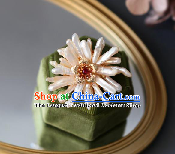 Top Grade Classical Brooch Accessories Handmade Cheongsam Pearls Breastpin for Women