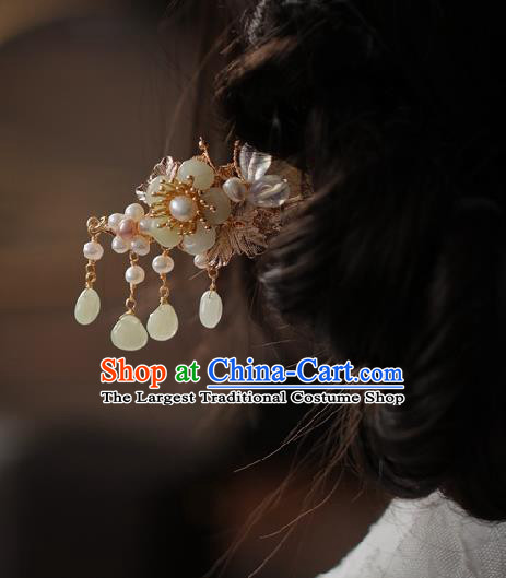 Handmade Chinese Cheongsam Green Plum Hair Clip Traditional Hanfu Hair Accessories Jade Tassel Hairpins for Women