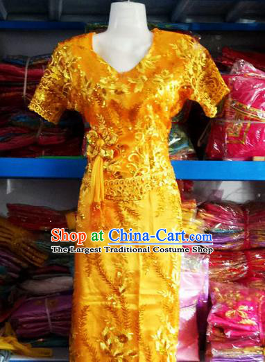 Golden Chinese Dai Nationality Embroidered Outfit Costumes Traditional Dai Ethnic Folk Dance Blouse and Straight Skirt Full Set