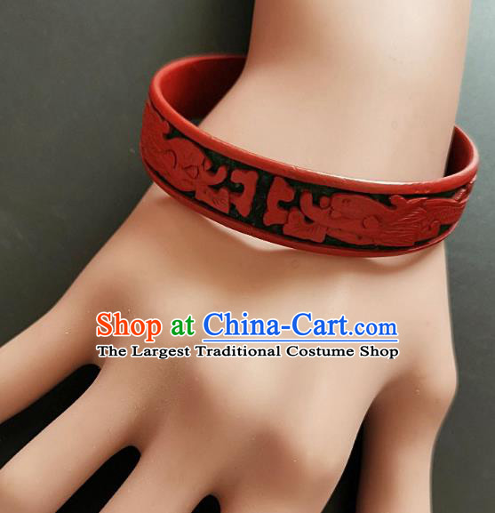 Chinese Traditional Handmade Carving Dragonfish Craft Black Lacquerware Bracelet Accessories