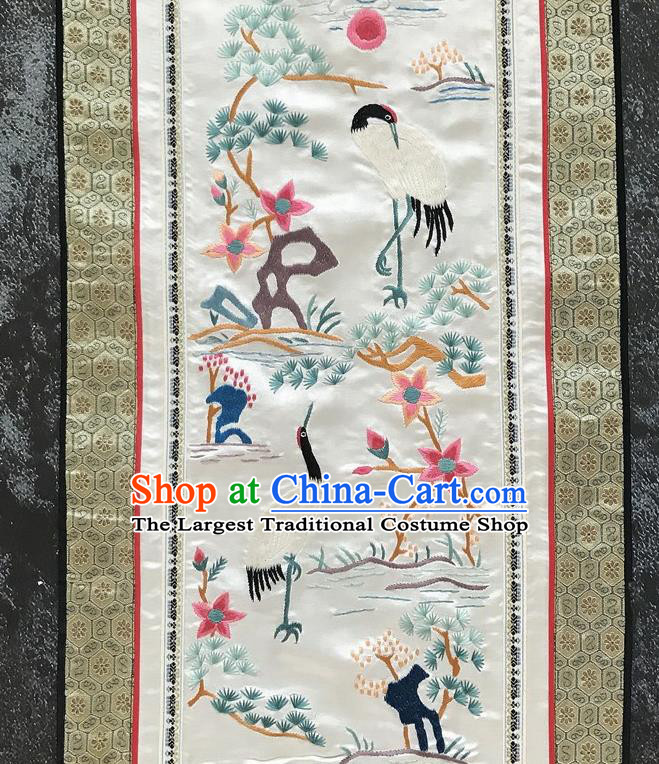 Chinese National Embroidered Pine Cranes White Silk Paintings Traditional Handmade Embroidery Decorative Picture Craft