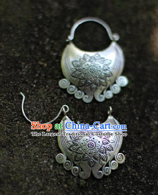 Chinese Handmade Silver Carving Ear Accessories Traditional Ethnic Earrings for Women