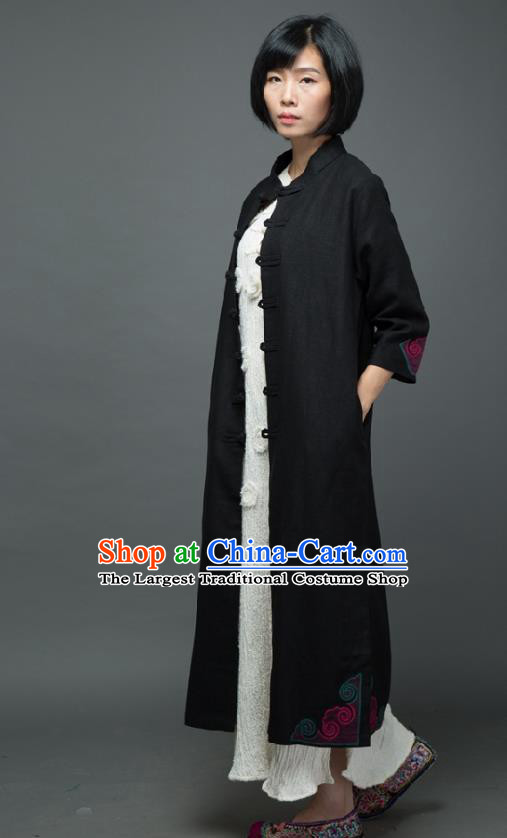 Traditional Chinese Overcoat Dress National Costume Tang Suit Embroidered Black Dust Coat for Women