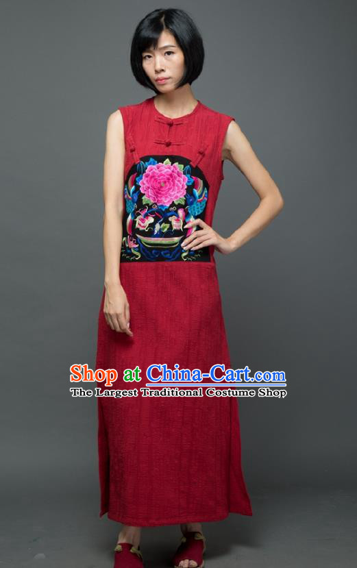 Traditional Chinese Embroidered Peony Birds Red Qipao Dress National Costume Tang Suit Sleeveless Cheongsam Garment for Women