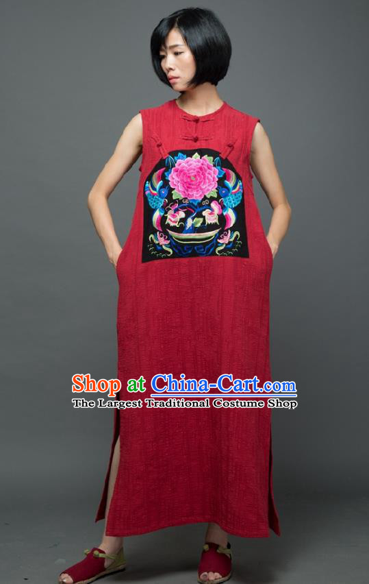 Traditional Chinese Embroidered Peony Birds Red Qipao Dress National Costume Tang Suit Sleeveless Cheongsam Garment for Women
