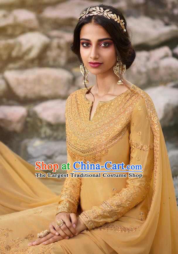 Asian India National Punjab Costumes Asia Indian Traditional Embroidered Apricot Dress Sari and Loose Pants for Women