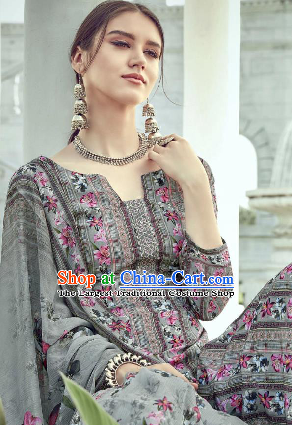 Asian India National Punjab Costumes Asia Indian Traditional Dance Embroidered Grey Muslin Blouse and Loose Pants and Shawl Full Set