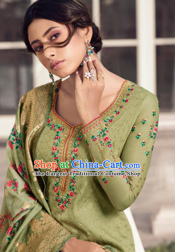 Asian India Traditional Costumes Asia Indian National Festival Punjab Suits Green Silk Long Blouse Shawl and Loose Pants Complete Set