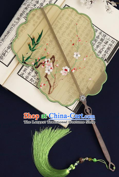 China Handmade Bride Bamboo Hanfu Fan Traditional Wedding Beige Silk Fan Embroidered Plum Blossom Palace Fan