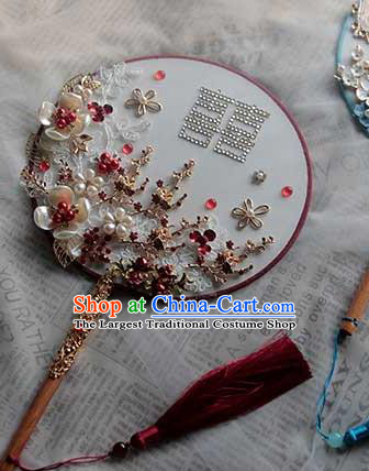 China Traditional Pearls Plum Circular Fan Handmade Wedding Palace Fan Bride Classical Dance Fan