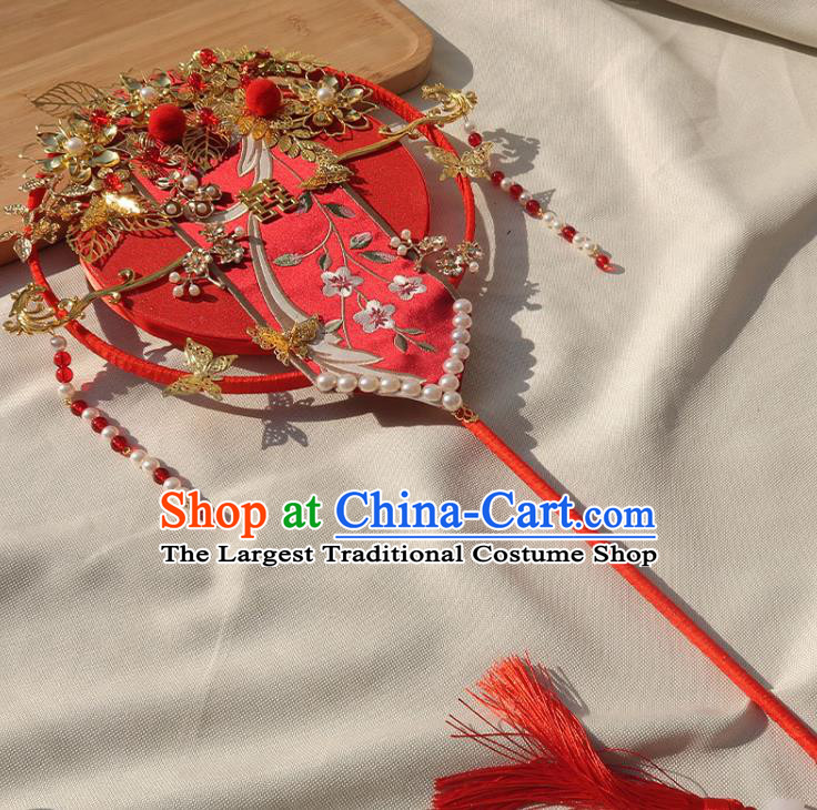 China Traditional Bride Golden Flowers Fan Classical Dance Circular Fan Handmade Wedding Red Silk Palace Fan